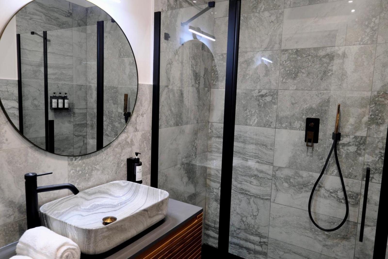 Eterna Suites Roma Bagian luar foto