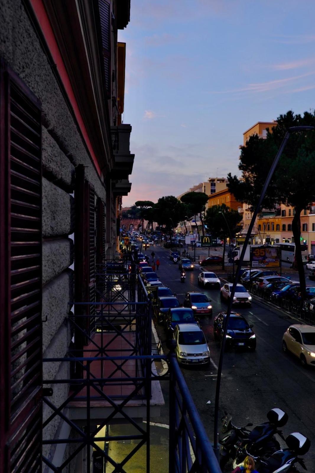 Eterna Suites Roma Bagian luar foto
